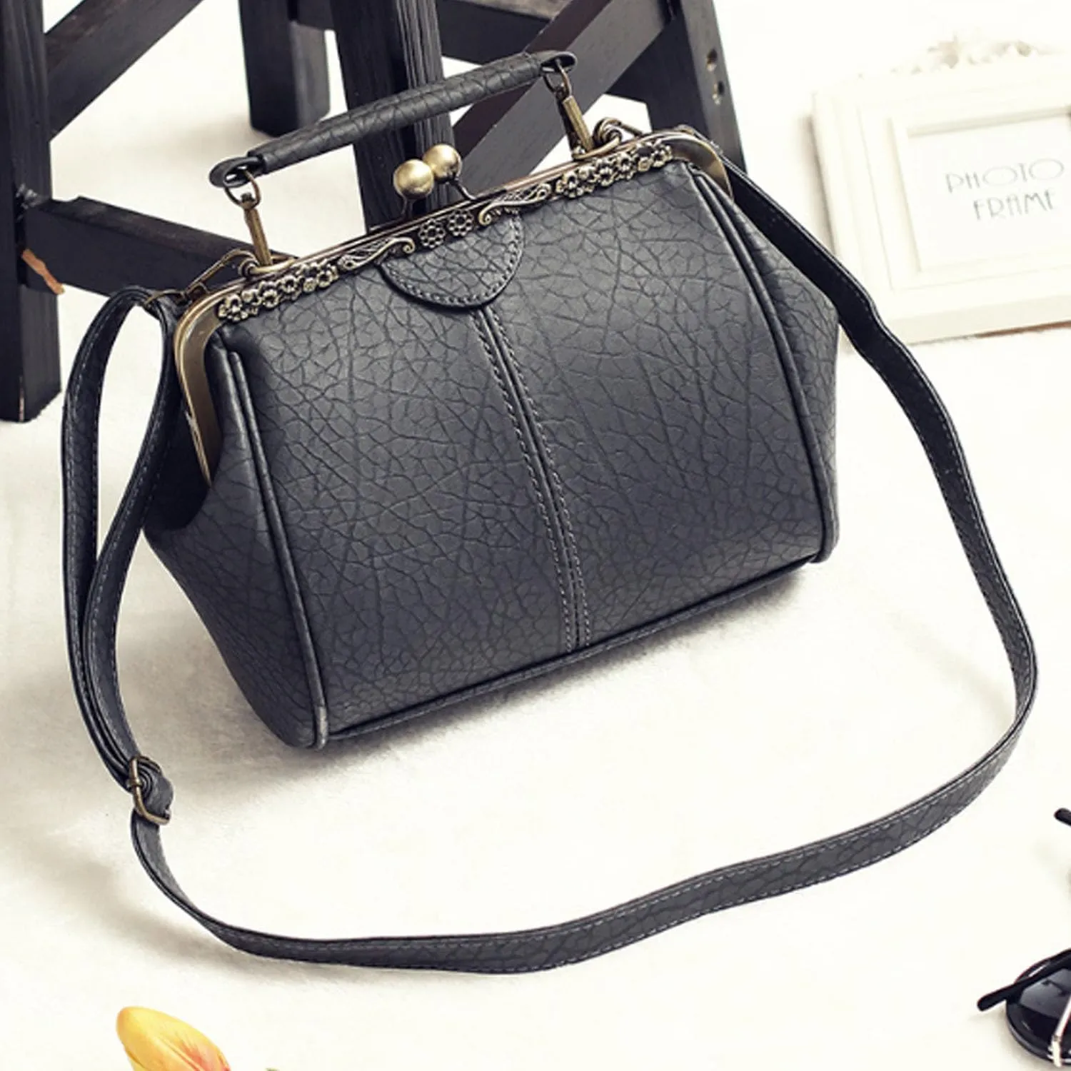 Kiss Lock Handbag Purse for Women Retro PU Leather Tote Small Satchel Shoulder Bag