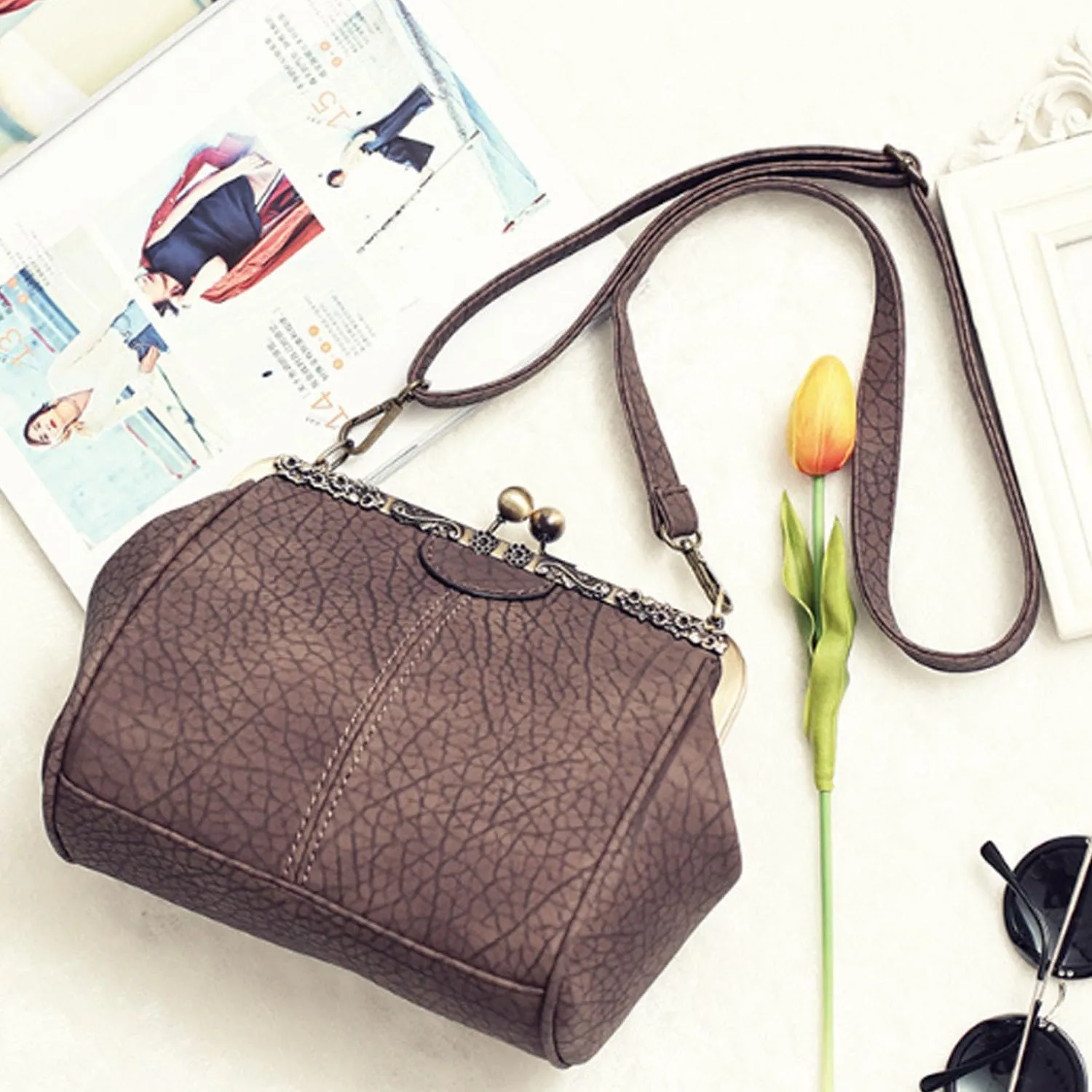 Kiss Lock Handbag Purse for Women Retro PU Leather Tote Small Satchel Shoulder Bag