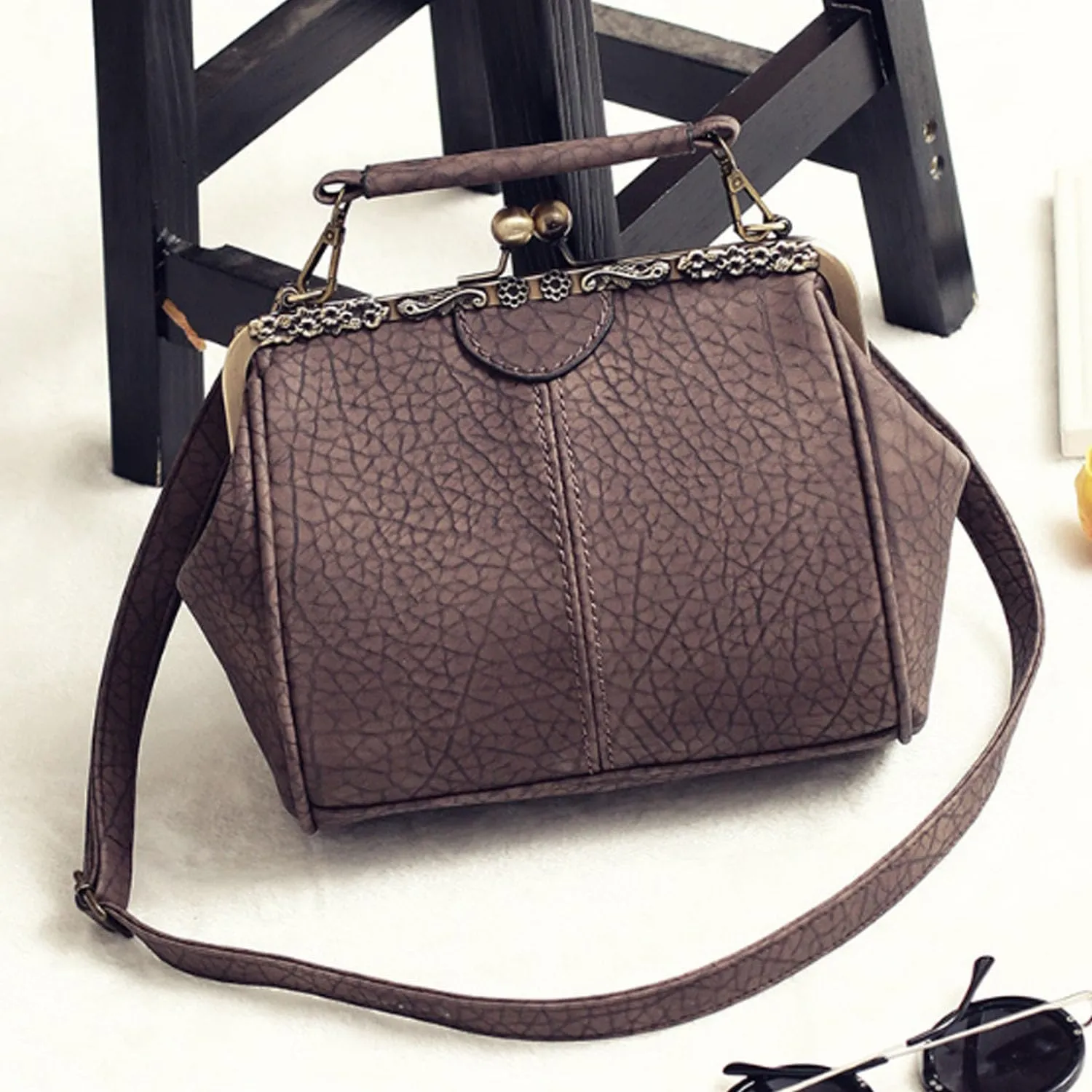 Kiss Lock Handbag Purse for Women Retro PU Leather Tote Small Satchel Shoulder Bag