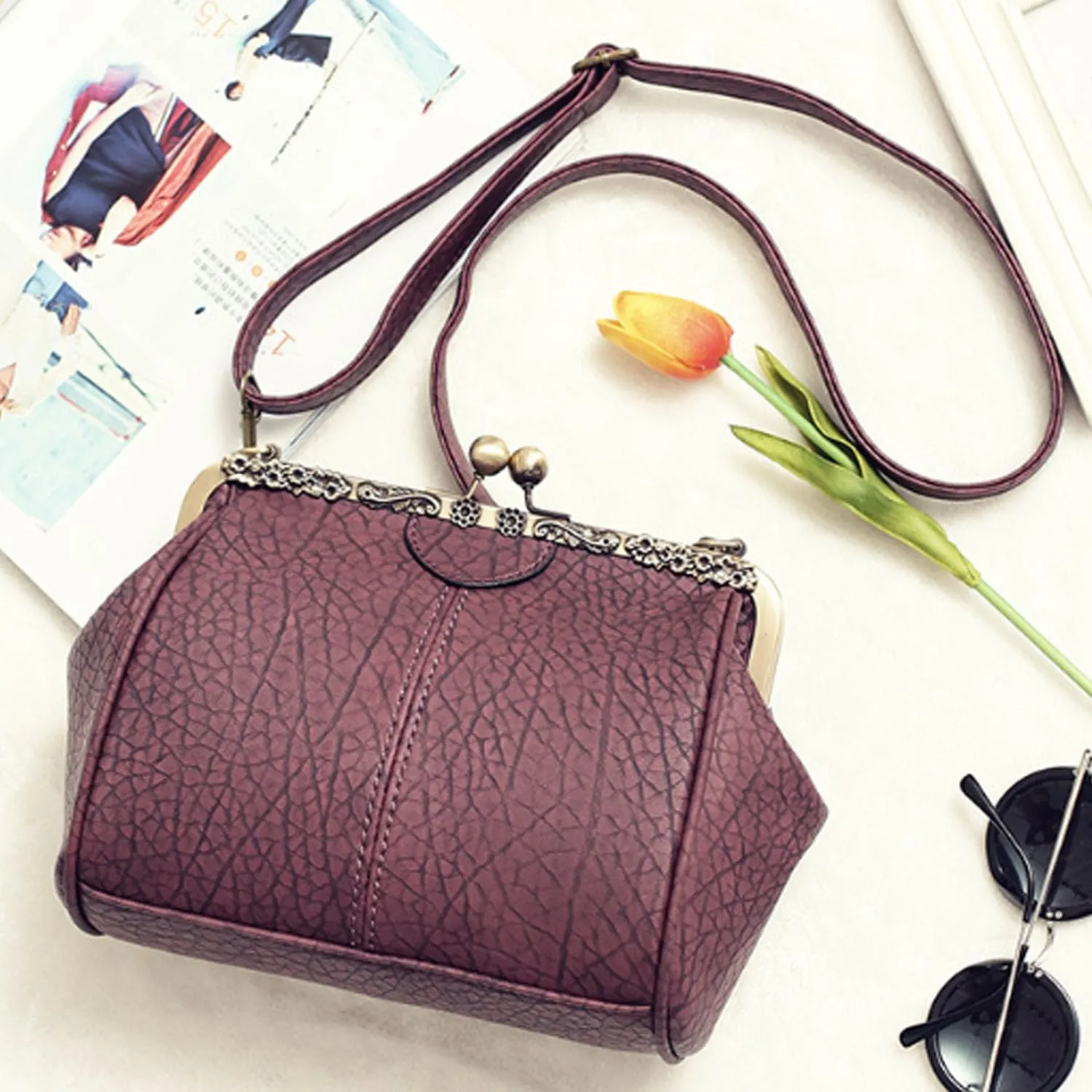 Kiss Lock Handbag Purse for Women Retro PU Leather Tote Small Satchel Shoulder Bag