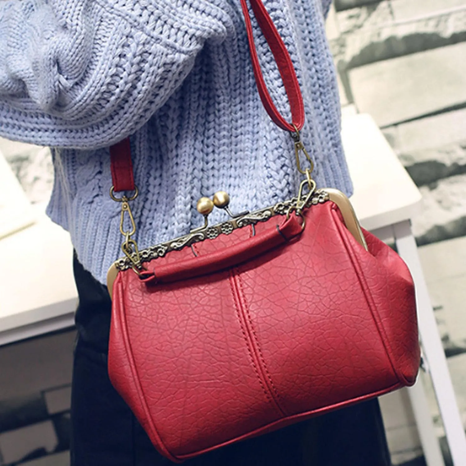 Kiss Lock Handbag Purse for Women Retro PU Leather Tote Small Satchel Shoulder Bag