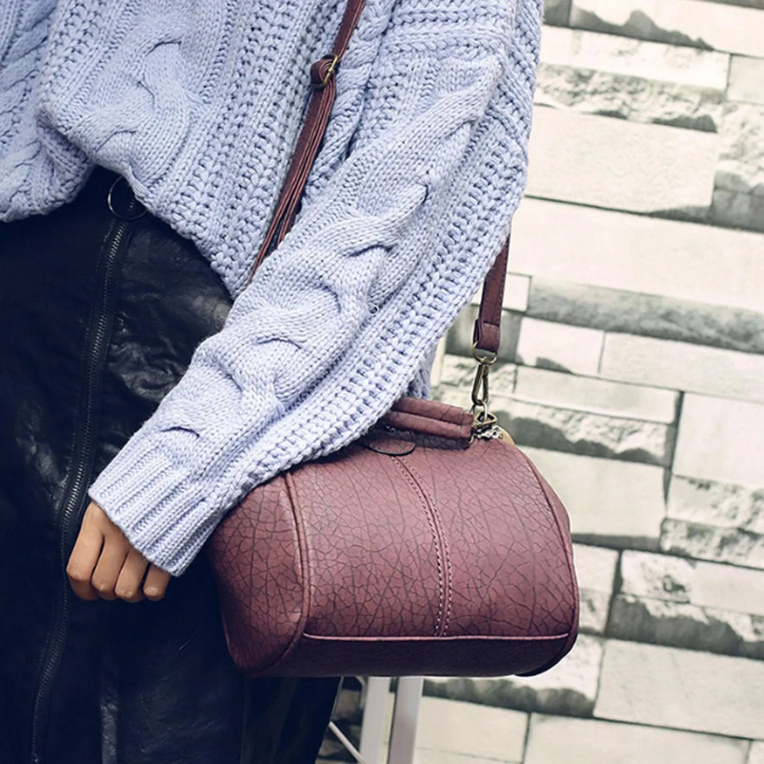 Kiss Lock Handbag Purse for Women Retro PU Leather Tote Small Satchel Shoulder Bag