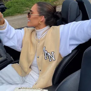 OVERSIZED VARSITY JACKET