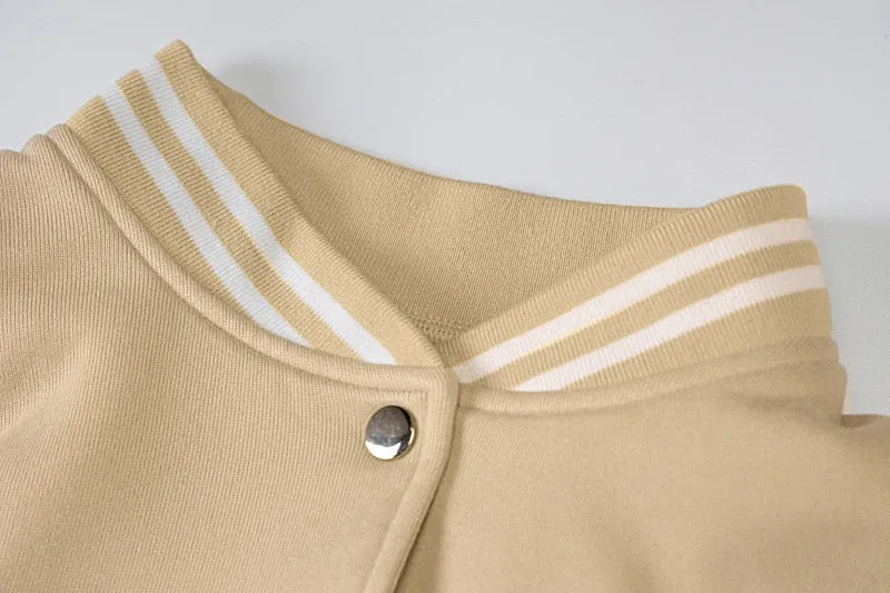 OVERSIZED VARSITY JACKET